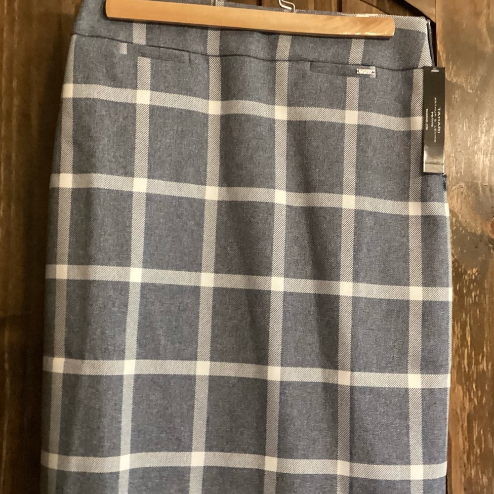 Tahari petite soft blue/white plaid skirt